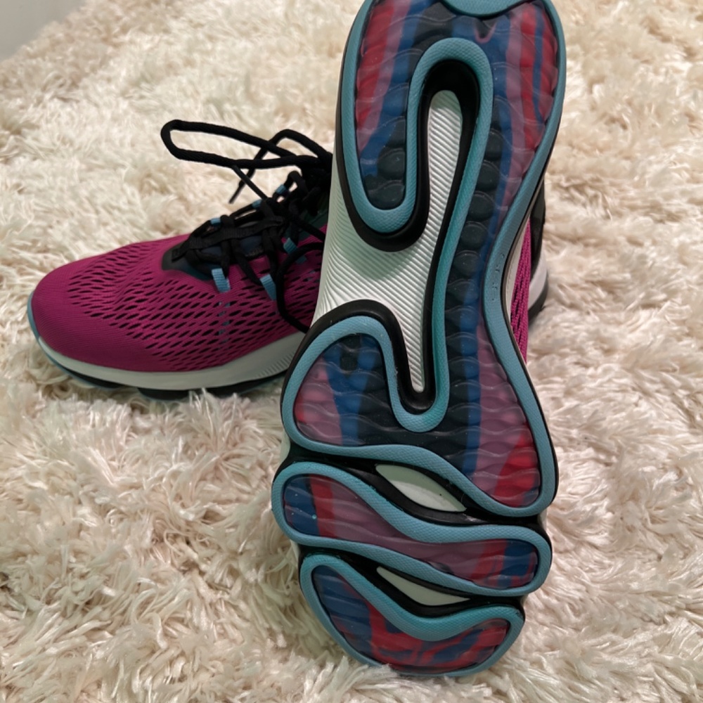 RYKA Raspberry colored sneakers - Picture 3 of 3